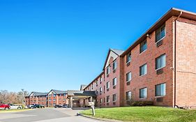 Days Inn & Suites By Wyndham Des Moines Airport